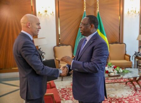 L’adaptation pour l’Afrique, un autre défi pour le continent Prof Dr Patrick V. Verkooijen, Président du Global Center On Adaptation et le Président Macky Sall du Sénégal