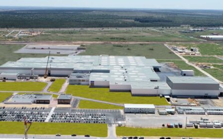 Automobile : Le Maroc accélère la cadence Stellantis