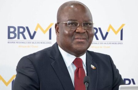 Le directeur général de la BRVM, le Dr. Edoh Kossi Amenounve, déclare : "L'Afrique de l'Ouest offre une croissance rapide et diversifiée et des leçons intéressantes sur le développement régional et les liens économiques. La BRVM a connu une croissance significative au cours de la dernière décennie, affichant un rendement moyen de plus de 12 % sur son marché des actions et de plus de 6 % sur son marché obligataire. La BRVM a célébré son 25ème anniversaire d’activité l'année dernière et une nouvelle capitalisation boursière de 12,861 milliards de dollars, ce qui en fait la cinquième plus grande bourse d'Afrique."
