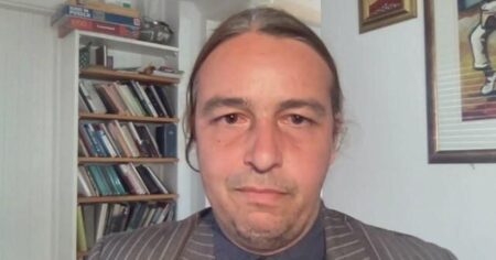 Dr. Tulio de Oliveira