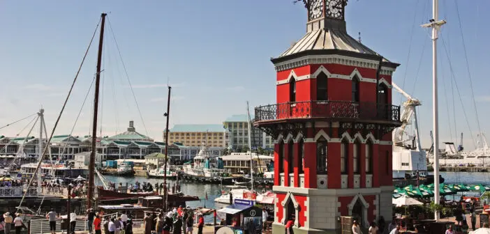Horloges Lognoné, les secrets d’un arc horloger transmaritime Clock Tower