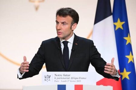 emmanuel macron en Afrique 2023