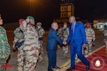 Le Colonel Doumbouya réserve sa première sortie officielle hors d’Afrique à Erdogan