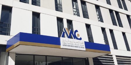 Cette conférence s’inscrit dans le cadre des initiatives de l’AMMC visant à favoriser le développement de la finance durable au Maroc et dans le prolongement de l’accord de coopération conclu entre IFC et l’AMMC en 2021 pour améliorer les pratiques des entreprises en matière de reporting environnemental, social et de gouvernance (ESG).