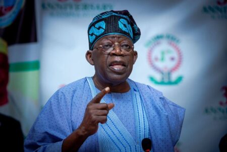 Nigeria : Le Président Bola Ahmed Tinubu appelle à une coopération militaire renforcée en Afrique