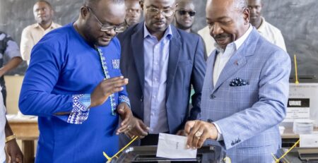 Gabon : un groupe de militaires annule la réélection du Président Ali Bongo Ondimba