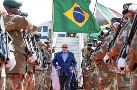 15e sommet des BRICS : Lula ne voit pas en les BRICS un concurrent aux clubs occidentaux