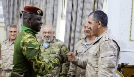 Coopération militaire : Une délégation russe à Ouagadougou Coopération militaire : Une délégation russe à Ouagadougou