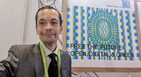 Les contacts vous apprennent à cultiver une règle d'or : n’essayez pas de faire mieux que vos concurrents, essayez d’être différents. Vous trouverez toujours quelqu’un qui sera plus intelligent que vous, pas toujours quelqu’un qui aura autant d’imagination que vous.