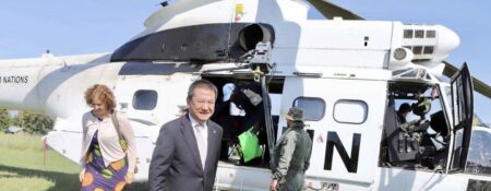 Grands Lacs d’Afrique : L’ONU réclame un soutien international face à la montée des hostilités Huang Xia a également relevé que la situation humanitaire dans l’est de la RDC est tout aussi désastreuse, avec un nombre croissant de personnes déplacées, exhortant la communauté internationale à fournir une aide humanitaire plus substantielle et à faciliter le retour des personnes déplacées.