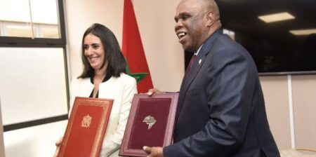 Dans une déclaration à la presse à l’issue de cette cérémonie, Mme Fettah a mis l’accent sur l’importance de cet accord qui permettra au Maroc de renforcer ses échanges commerciaux et ses investissements en Afrique. De son côté, M. Oramah a fait savoir que ce MoU vise à accompagner le gouvernement marocain dans ses efforts de promotion des échanges commerciaux et des investissements en Afrique et dans le monde entier. Cet accord s’inscrit dans le cadre du renforcement de la coopération entre les deux parties, dans la perspective d’augmenter le soutien de l’institution à l’avenir.
