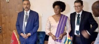 Signé par la Présidente de la délégation spéciale de la Chambre consulaire du Togo, Nathalie Bitho et le Président de la Chambre africaine de commerce et de services (CACS), Abdelmonaim Faouzi, cet accord devrait permettre aux opérateurs économiques de travailler au renforcement des liens de coopération entre le Togo et le Royaume du Maroc, précisément la région de Dakhla.
