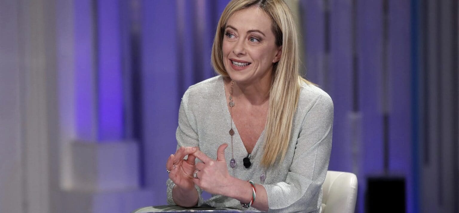 Le Sommet Italie-Afrique se tiendra les 28 et 29 janvier 2024 à Rome pour présenter aux dirigeants du continent un programme de coopération axé sur l’énergie. C’est la Première ministre italienne, Giorgia Meloni, qui en a fait l’annonce à l'issue du Conseil des ministres jeudi dernier qui a approuvé les premières étapes du plan que l'Italie souhaite proposer aux pays africains.