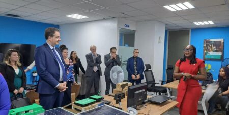 Olivier Becht est le troisième représentant français en visite au Nigeria depuis l'arrivée au pouvoir du président Ahmed Bola Tinubu en mai. Cette visite suit de près celle de Catherine Colonna, ministre française des Affaires étrangères à Abuja, la capitale politique, le 3 novembre.