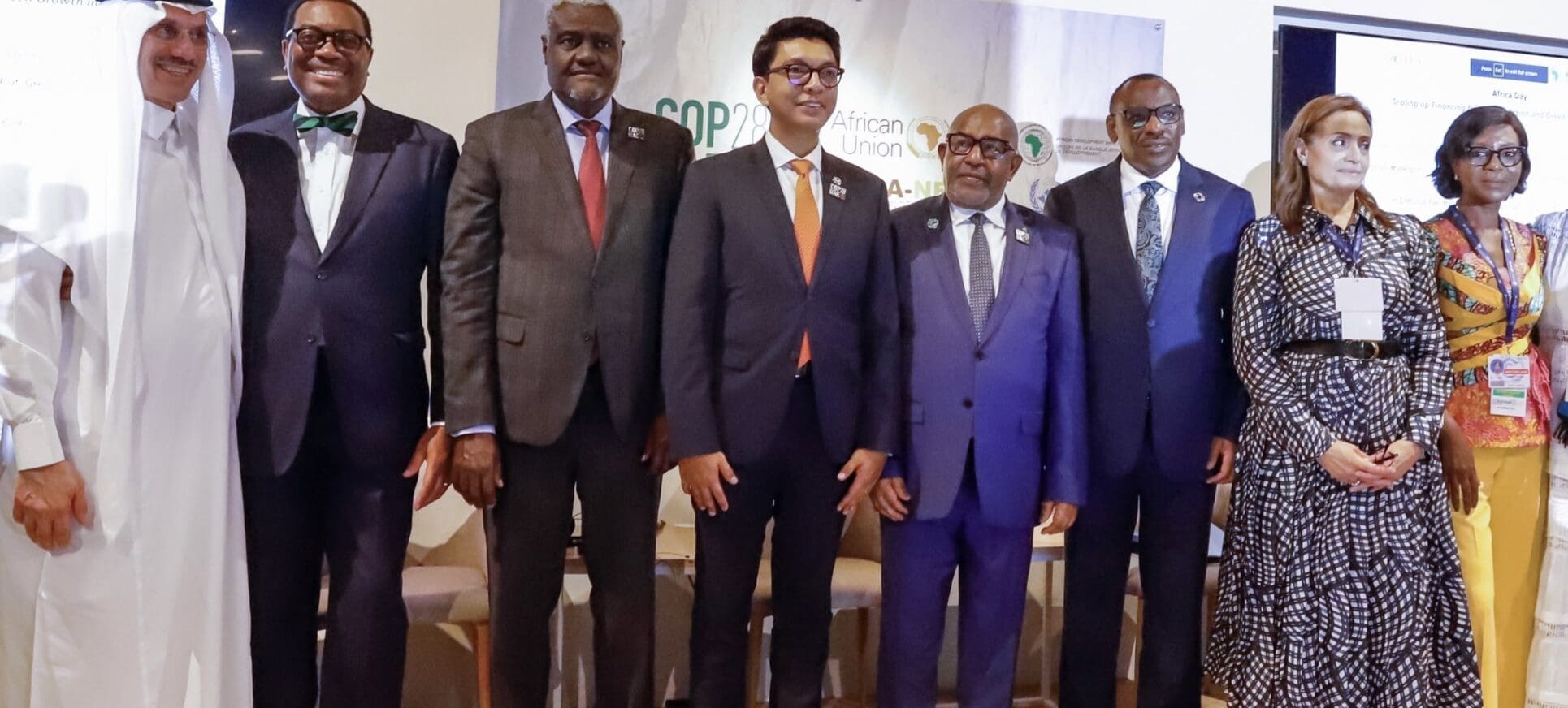 Dès le lendemain de ces résultats officiels, même si Andry Rajoelina n’a pas encore prêté serment, comme veut l’article 15 de la décision de la HCC, il s’est déplacé à Dubaï, centre de rencontre de la COP 28.