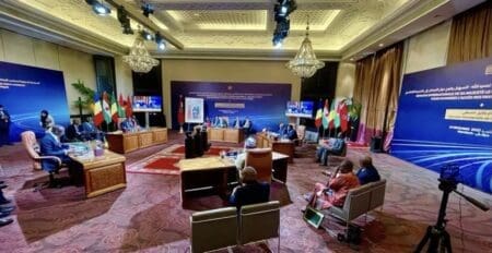 Marrakech : Ouverture de la Réunion ministérielle de coordination sur l’Initiative du Roi Mohammed VI pour favoriser l’accès des pays du Sahel à l’Atlantique Cette réunion connait la participation du ministre malien des Affaires étrangères et de la Coopération internationale, Abdoulaye Diop, du ministre des Affaires étrangères, de la Coopération et des Nigériens à l'extérieur, Bakary Yaou Sangaré, du ministre des Affaires étrangères, de la Coopération régionale et des Burkinabés de l'extérieur, Karamoko Jean Marie Traoré, ainsi que du Directeur général Afrique et Intégration africaine au ministère des Affaires étrangères, des Tchadiens de l’étranger et de la coopération internationale, Abakar Kourma.