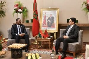 L'initiative internationale de SM le Roi pour favoriser l’accès des pays du Sahel à l’Océan Atlantique est un puissant levier de transformation des économies de ces pays et de leur intégration dans l’économie mondiale, a affirmé, samedi à Marrakech, le ministre des Affaires étrangères, de la Coopération régionale et des Burkinabés à l’extérieur, Karamoko Jean Marie Traoré.