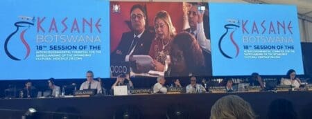 Mme Samira Malizi, a exprimé au nom du Maroc, devant les chefs de délégation participant aux travaux du Comité, sa gratitude au comité d'évaluation, aux membres du Comité intergouvernemental, ainsi qu'au Secrétariat de la Convention de 2003, pour l'inscription du Malhoun, dans la liste représentative du patrimoine culturel immatériel de l’humanité.
