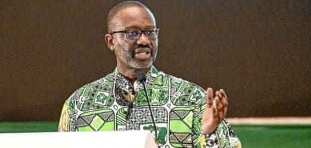 Côte d’Ivoire : Tidiane Thiam élu avec 96,5% des voix à la tête du principal parti d’opposition "C'est avec beaucoup d'humilité que j'accepte la responsabilité que vous avez décidé de me confier", a-t-il ajouté. Plus de 6 000 congressistes étaient appelés à voter vendredi dans la capitale politique ivoirienne Yamoussoukro pour élire un nouveau Président pour le PDCI.
