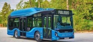 Industrie automobile. La Côte d’Ivoire sur la piste des véhicules électriques Pour rappel, l’unité de montage de minibus située dans la commune de Koumassi à Abidjan a été mise en exploitation en janvier 2022. Elle est dotée d’une capacité de production de 1.000 minibus par an et peut produire des véhicules reconfigurables en ambulances, camionnettes frigorifiques, utilitaires de transport de matériels et de marchandises diverses.