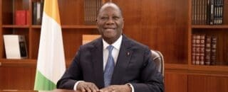 «Je voudrais d’ailleurs souligner qu’en dépit de cette hausse, la Côte d’Ivoire reste l’un des pays en Afrique où les prix au kilowattheure est le plus bas et aussi l’un des pays où les coupures d’électricité sont les plus faibles sur l’ensemble du continent», a ajouté M. Ouattara lors du premier Conseil des ministres de cette année, rapporte l’Agence ivoirienne de presse (AIP).