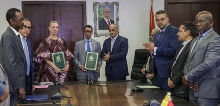 A noter que la Banque africaine de développement intervient en Mauritanie depuis plus de cinquante ans dans divers secteurs stratégiques de développement, dont l’agriculture, la gouvernance, l’eau et l’assainissement, l’énergie, le secteur minier, le secteur privé, les transports et le social.