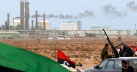 La Libye a en effet engrangé 20,69 milliards de dollars de l’export de l’or noir en 2023. L’institution a également indiqué que les recettes budgétaires totales du pays se sont établies à 125,9 milliards de dinars, soit 26,3 milliards de dollars durant l’année écoulée contre 134,4 milliards de dinars (28 milliards de dollars) l’année précédente.
