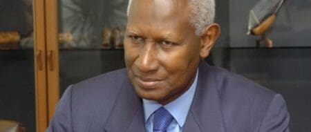 Selon Le Témoin, rapporte Senenews, Abdou Diouf a fait cette sortie pour rattraper un manque de vigilance au moment de valider la déclaration conjointe. En effet, tout est parti de la volonté de l’ancien chef de l’État, inquiet de la situation du pays, de s’entretenir avec le Président Macky Sall. C’était la semaine dernière. Abdou Diouf a tenté à plusieurs reprises de rentrer en contact avec l’actuel occupant du Palais.