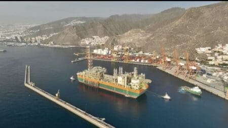 Le projet de GNL offshore de GTA est basé sur la production de gaz en amont dans des eaux de 2 km de profondeur à la frontière maritime de la Mauritanie et du Sénégal. Il est considéré comme l’un des plus importants en Afrique pour la société BP qui a négocié un partenariat très avantageux, d’abord avec Kosmos Energy, à l’origine du projet, puis avec les gouvernements de la Mauritanie et du Sénégal qui ont accepté de se mettre ensemble.