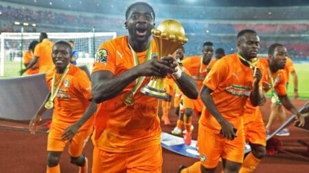 Qui aurait pu croire à un tel scénario, le 22 janvier, après quand les partenaires de Serge Aurier avaient été humiliés par la Guinée Equatoriale (0-4) et espéraient piteusement faire partie des quatre meilleurs troisièmes ? Qui aurait pu croire à un tel scénario quand quelques heures après cette claque, le sélectionneur Jean-Louis Gasset avait démissionné ?