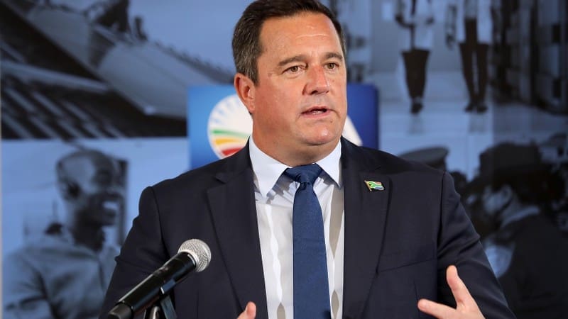 Elections : être blanc n’est pas un « handicap », dit le chef de l’opposition sud-africaine John Steenhuisen, 47 ans, chef de l'Alliance démocratique libérale (DA), a estimé que les Sud-africains en avaient assez de la discrimination raciale et avaient besoin d'un parti qui créerait des emplois et améliorerait l'économie en berne.