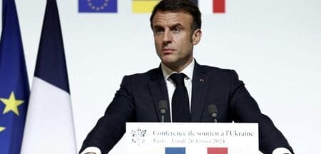 De fait, l'envoi de troupes occidentales au sol en Ukraine ne doit pas «être exclu» à l'avenir, a affirmé Emmanuel Macron, estimant néanmoins qu'il n'y avait «pas de consensus» à ce stade pour cette hypothèse. «Il n'y a pas de consensus aujourd'hui pour envoyer de manière officielle, assumée et endossée des troupes au sol.
