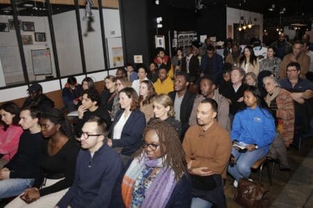 A Lille, les débats et les échanges ont souligné l’importance d’un renforcement des partenariats entre le secteur privé et le secteur public. Les Conversations Citoyennes ont véhiculé un message clé : capitaliser sur l’agilité et le positionnement “à la frontière” de l’entrepreneur pour accélérer la responsabilisation démocratique de l’entreprise en Afrique.