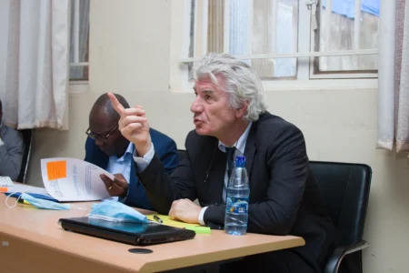 Invité du Mois – Ludovic Emanuely, Président de Croissance Peace : «Nous sommes animés d’apporter un appui au développement de l’Afrique» L’ONG Croissance Peace, association apolitique s’est donnée pour mission, dès sa fondation de participer activement aux côtés des Africains à la croissance et au développement souverain de l’Afrique, aux plans économique et sociétal. Dans le respect des cultures locales, des traditions, des lois africaines, nous sommes animés par la ferme volonté d’apporter une contribution significative au processus de développement de l’Afrique afin qu’elle construise elle-même son avenir.