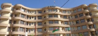 Burkina Faso : La fin annoncée des cartes SIM anonymes Le Burkina Faso compte 26,4 millions de cartes SIM actives sur les réseaux des trois opérateurs de téléphonie mobile d’après l’observatoire du marché publié par l’Autorité de régulation des communications électroniques et des postes (ARCEP) à fin septembre 2023.