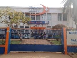 Burkina Faso : Les temps sont durs pour Moov Africa Pour l’exercice 2024, Moov Africa entend poursuivre ses efforts d’investissements à travers un programme d’extension et de modernisation du réseau mobile, Internet et très haut débit. Outre l’amélioration des performances financières, ces investissements devraient permettre à l’opérateur d’améliorer sa position sur le marché.
