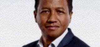 «Je suis honoré de rejoindre Atos à Madagascar et enthousiaste à l'idée de contribuer à la croissance et au succès de notre équipe. En tirant parti des dynamiques économiques et technologiques malgaches, nous allons diversifier notre offre et répondre encore mieux aux besoins de nos clients, tout en soutenant la transformation numérique de Madagascar.»