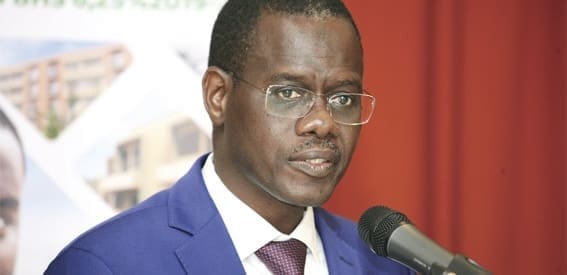 Sénégal : Une première salve de baisses de prix alimentaires Voici la liste des baisses des prix annoncées par le gouvernement sénégalais : Sucre cristallisé: Le prix du kilogramme est homologué à 600 FCFA, contre 650 FCFA, actuellement, soit une baisse de 50 FCFA…