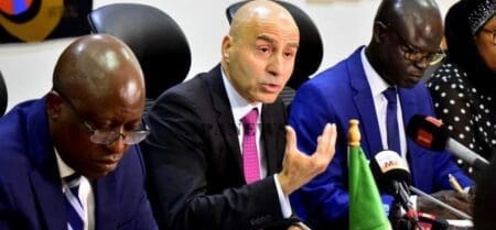 "Si on met ces chiffres en perspective en les comparant à la moyenne en Afrique subsaharienne, pour 2024, la moyenne est à près 3,8% alors que le Sénégal est à 7,1%", a soutenu M. Gemayel. Il a, par ailleurs, révélé que le Sénégal pourrait, à l'issue de l'examen du Conseil d'administration du FMI, recevoir vers la mi-juillet une enveloppe de près de 230 milliards de FCFA (376,7 millions de dollars) dans le cadre du programme 2023-2026.
