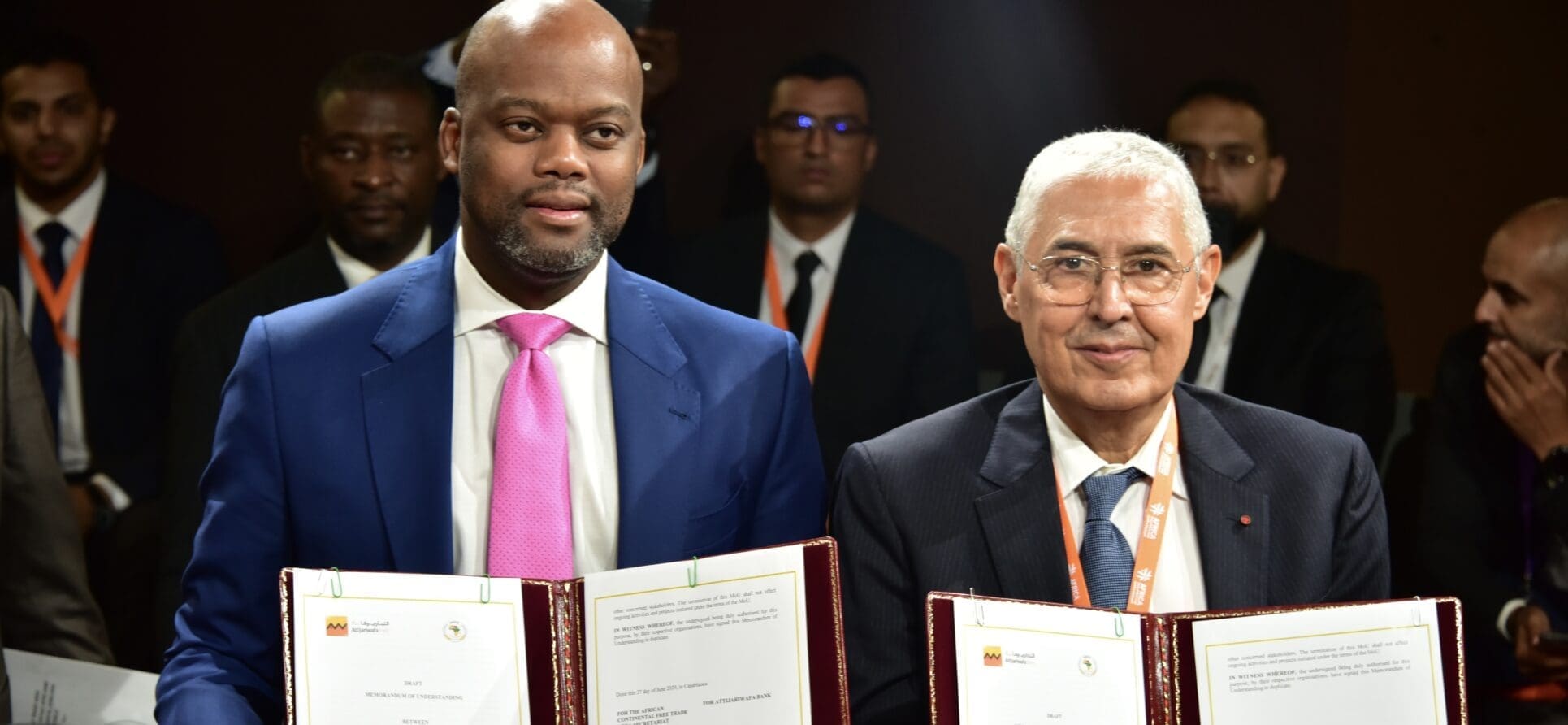 Paraphé par Mohamed El Kettani, PDG du groupe Attijariwafa bank et par Vamkele Mene, le Secrétaire général du Secrétariat de la ZLECAf, ce protocole d’accord porte sur la coopération des deux parties en vue de mobiliser des ressources, d’identifier et d’accompagner la mise en œuvre de projets dans les secteurs prioritaires comme l’infrastructure, l'énergie, l'agriculture, l'agro-industrie, l'automobile, l’industrie pharmaceutique, les transports et la logistique.