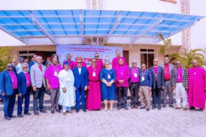 Proposant des solutions pour l’agriculture en Afrique, M. Adesina a déclaré que le monde avait désespérément besoin de « dirigeants visionnaires et passionnés qui sont des fournisseurs de solutions stratégiques et des acteurs de changements transformationnels ».