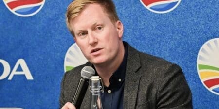 "On constate clairement aujourd'hui que le ministère est une cible facile et un terrain de jeu pour les cybercriminels depuis plus de 10 ans, et ce problème aurait dû être réglé il y a bien longtemps", a déploré le ministre, estimant que les personnes chargées de protéger le ministère des cybercriminels doivent être tenues pour responsables.