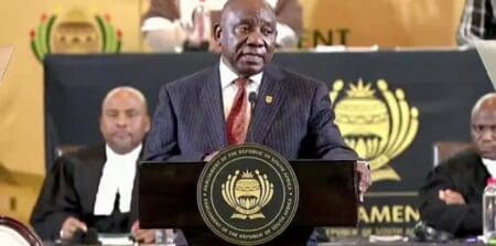 Affaibli par plusieurs scandales de corruption et par un mauvais bilan économique lors du précédent mandat de Cyril Ramaphosa, le Congrès national africain (ANC), anciennement présidé par Nelson Mandela, a perdu sa majorité absolue au Parlement pour la première fois en 30 ans à l'issue des élections du 29 mai, où le parti n'a récolté que 40 % des suffrages.