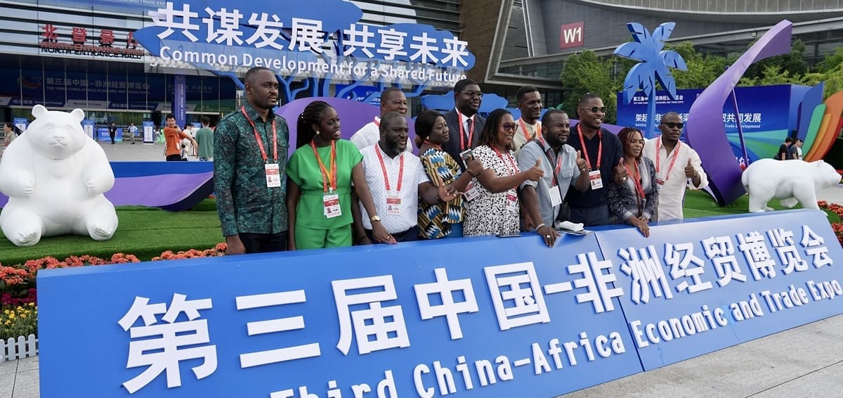 Hausse de 6,4% du commerce des biens intermédiaires entre la Chine et l’Afrique entre janvier et juillet Lors de la période janvier-juillet, le commerce bilatéral a totalisé 1.190 milliards de yuans (environ 166,48 milliards de dollars US), les exportations de la Chine vers l'Afrique atteignant 697,93 milliards de yuans, tandis que les importations ont atteint 490,89 milliards de yuans, précisent les données douanières.
