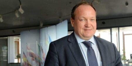 Ambroise Fayolle, Vice-Président de la BEI, arrive à Dakar Cette visite officielle sera axée sur le soutien au secteur privé et aux entreprises sénégalaises. Le Vice- président signera avec l’Union européenne, un nouveau financement avec le Crédit Agricole pour renforcer le développement de chaine de valeurs agricoles et durables au Sénégal.