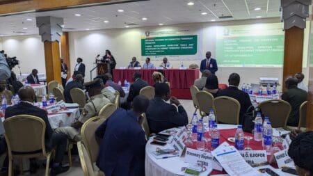 Intervenant à cette occasion, la responsable du Centre d’Information d’Abidjan (CIA) relevant du GIABA, Régina Bandé, a réitéré la volonté dudit Groupe d’accompagner la Côte d’Ivoire et les Etats membres à travers des plans d’action, de l’assistance technique, le renforcement des capacités des acteurs ou encore l’acquisition d’équipements, notant que l’action du groupe va se poursuivre dans ce sens.