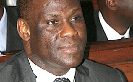 Lutte contre la corruption | Le Sénégal met en place un nouveau pôle judiciaire financier Le ministre sénégalais de la Justice, Ousmane Diagne, a procédé mardi à Dakar à l'installation officielle d'un Pool judiciaire financier (PJF), une juridiction à compétence nationale créée au sein du tribunal de grande instance hors classe de la cour d'appel de Dakar et destinée à réprimer les infractions à caractère économique et financier.