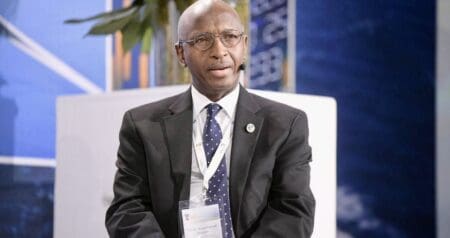 «Les fonds ont été levés avant même la constitution juridique de la Banque, avec l'Angola, le Nigeria et le Ghana parmi ses premiers soutiens financiers. Je crois que nous sommes la première banque de développement à être passée de la conceptualisation à la quasi-réalisation en un peu plus de deux ans» a déclaré le Secrétaire général de l’APPO, Omar Farouk Ibrahim, en marge de la récente Conférence Angola Oil & Gas tenue à Luanda.