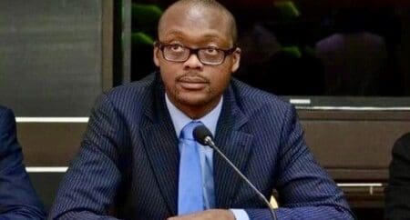 Ahmadou Bakayoko : Notre présence lors de ce SIREXE vise d’une part à montrer aux Ivoiriens et aux partenaires extérieurs les acquis et les réalisations de la Compagnie Ivoirienne d’Électricité, et d’autre part, de rencontrer d’autres experts afin de partager nos différentes expériences dans des métiers spécifiques et de conclure des partenariats. Nous insistons également sur la mise en valeur du savoir-faire et des talents ivoiriens.