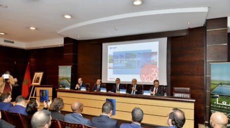 Maroc | Le groupe panafricain spécialiste de l’irrigation CMGP Group s’introduit à la Bourse de Casablanca Cette introduction en bourse, d'un montant de 1,10 milliard de dirhams, vise à accompagner la croissance et le développement de CMGP Group. Elle sera réalisée par voie (i) d'augmentation du capital social réservée au public à hauteur d'un montant (prime d'émission incluse) de 300 millions de dirhams, et de cession au public d'actions de la Société pour un montant de 800 millions de dirhams.